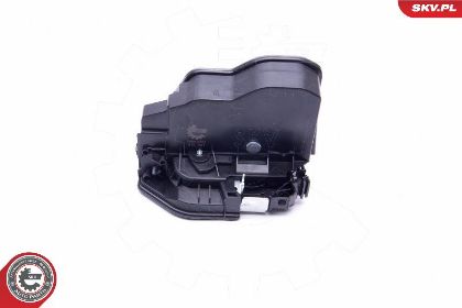 slika 16SKV752-Brava prednjih desnih vrata BMW 1-BMW 2-BMW 3-BMW 4-BMW 5-BMW 7-BMW X1-BMW  X3-BMW  X5-zamesnki rezervni deo