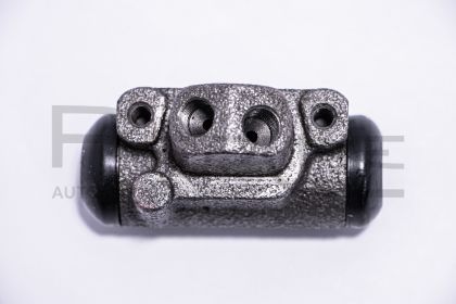 slika 10KI019-Kočioni cilindar zadnjeg levog točka Kia K2500 2.5 D-Kia Preggio 2.5-2.5 TCi D- D-2.7 D-zamenski rezervni deo
