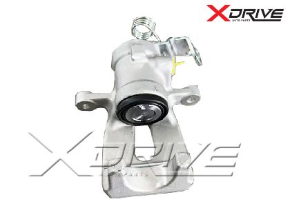 slika 07XD123-Kočiona čeljust zadnja leva Fiat 500L 0.9-1.3 D Multijet-1.4-1.6 D Multijet-zamenski rezervni deo